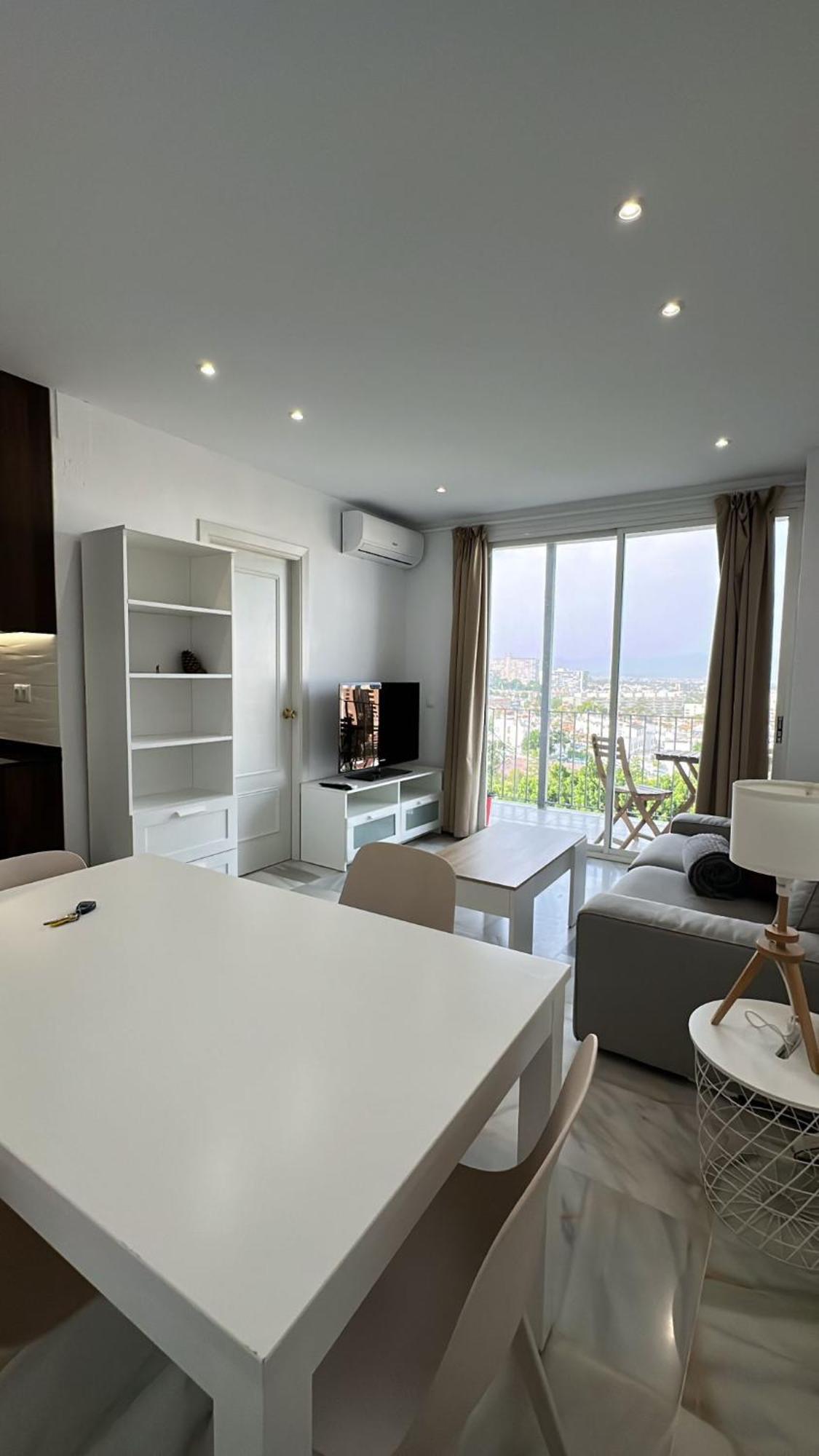 Apt Buenavista En Torremolinos Increibles Vistas Hacia Malaga 5Min Del Centro Y De La Playa Kültér fotó